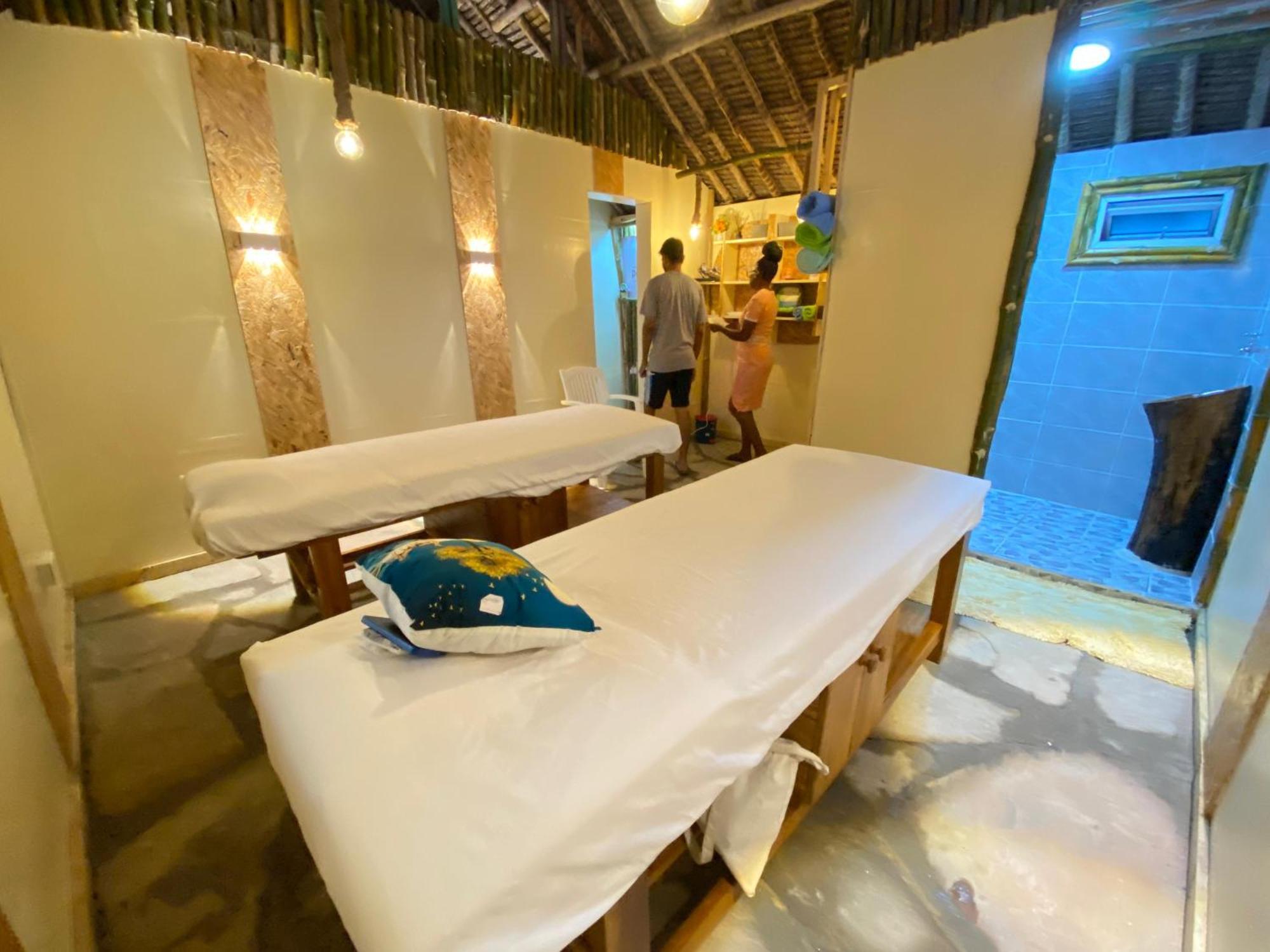 The New Big Tree Beach Resort Mombasa Eksteriør bilde